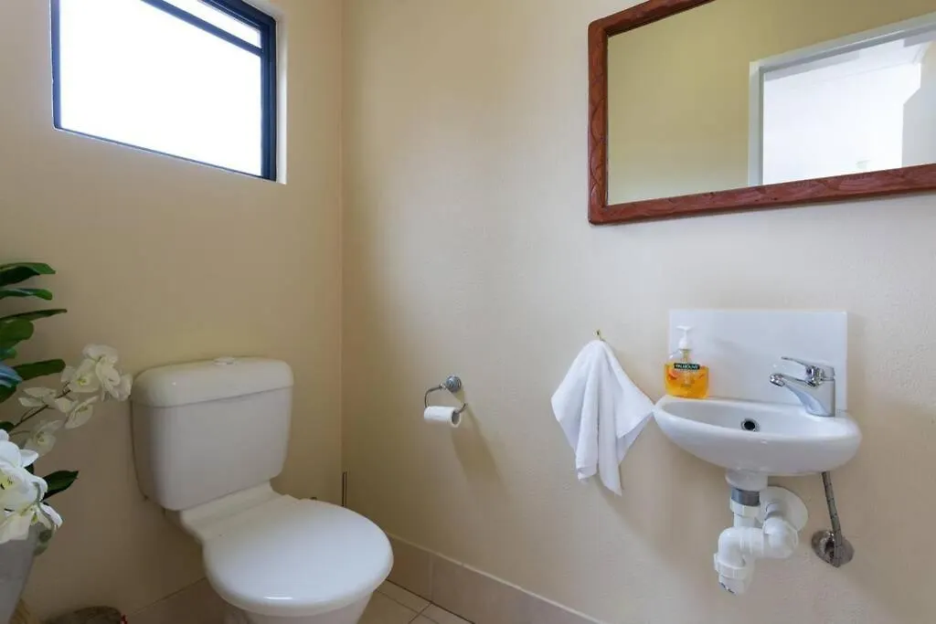 Cairns Penthouse - Private Rooftop Outdoor Gym, Spa & Tv Area With Sunset & Mountain Views